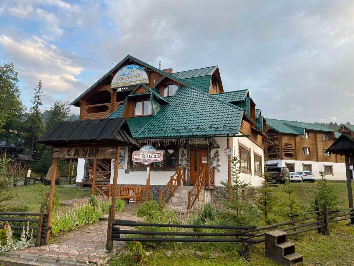 Hotel Edelweiss Carpathians Myhove Esterno foto